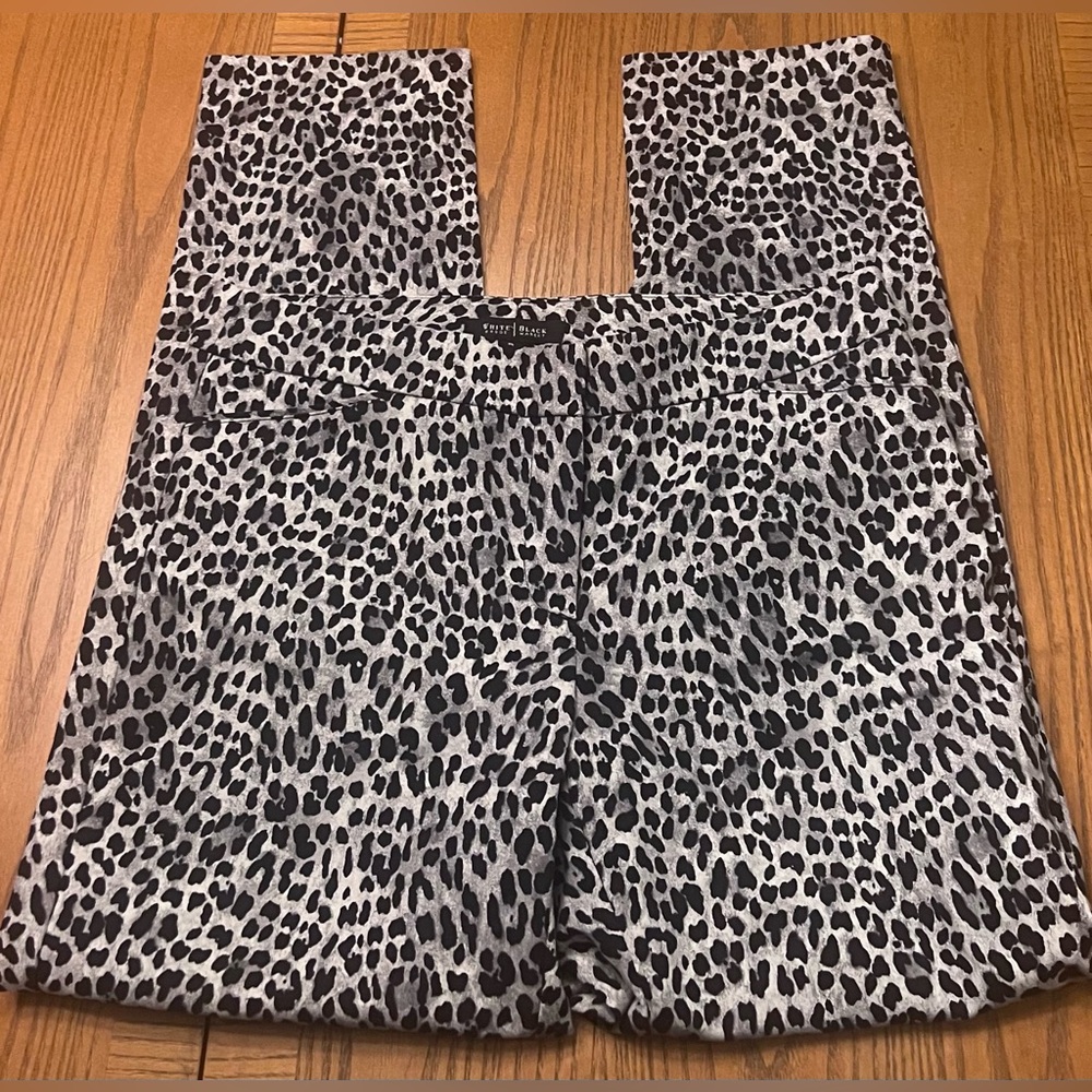White House Black Market Black & Gray Leopard Print Slim Ankle Pants‎ Size 4R
